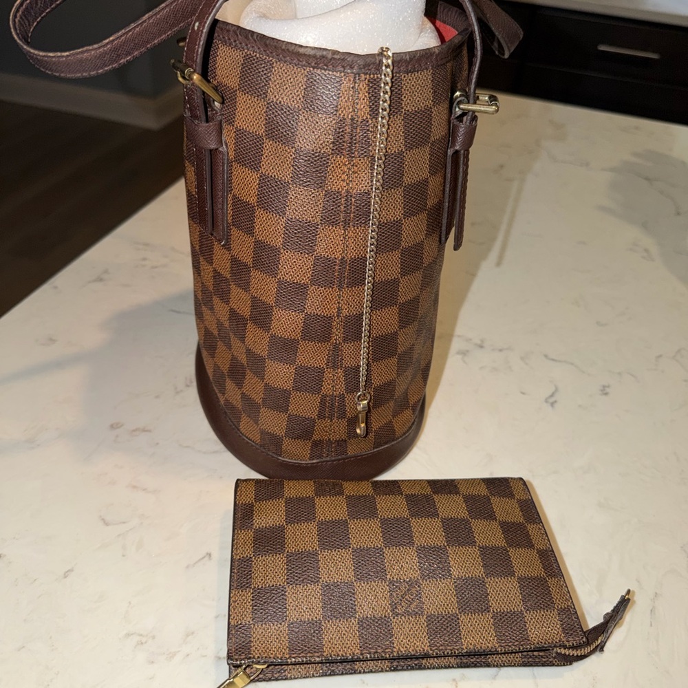 Brown Checkered Tote Bag - Picture 6 of 9